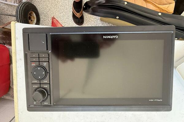 18ft Dolphin Yacht For Sale