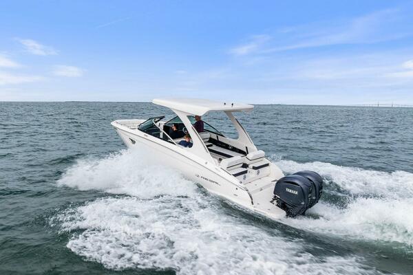 29ft Regal Yacht For Sale