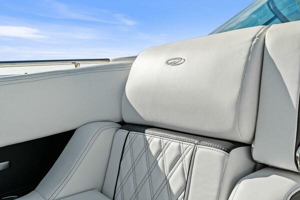 29ft Regal Yacht For Sale