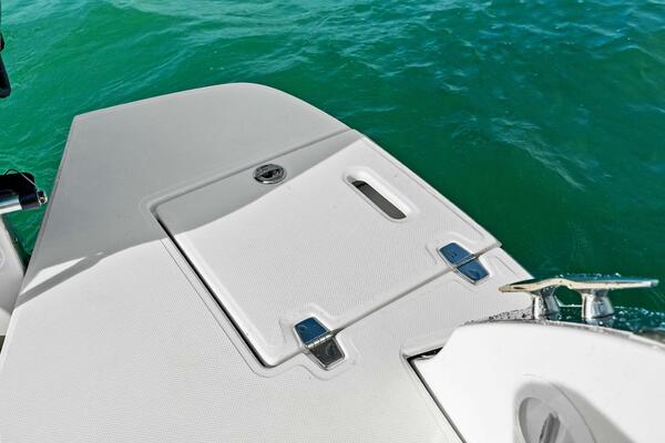 29ft Regal Yacht For Sale