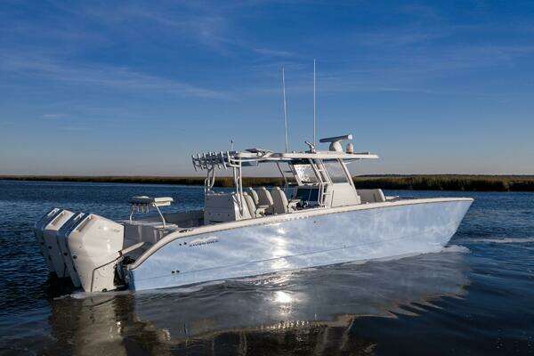 Invincible 40 CAT Yacht For Sale