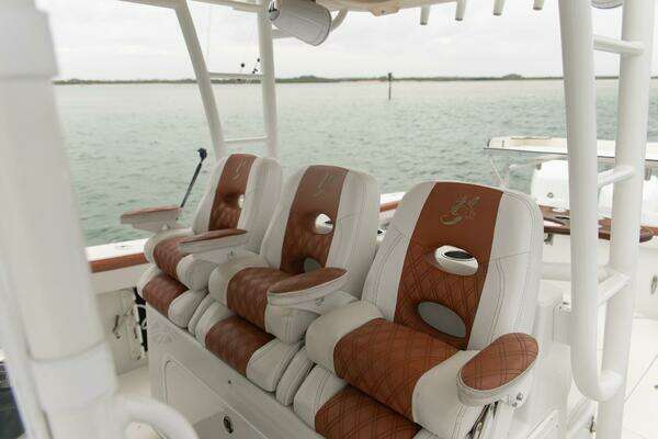 Yellowfin 42 Offshore Yacht For Sale