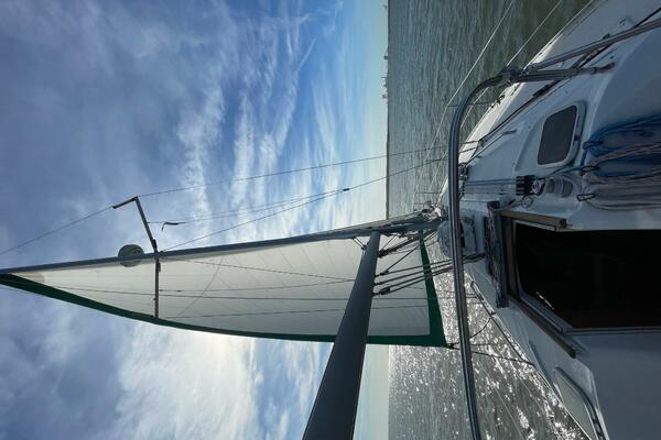 Juliana 33ft Beneteau Yacht For Sale