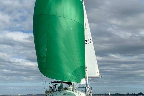 Juliana 33ft Beneteau Yacht For Sale