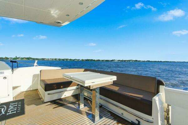 Galeon 560 Sky Yacht For Sale