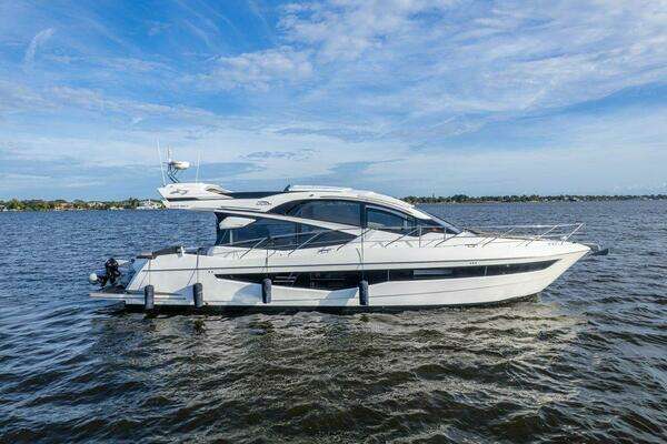 Galeon 560 Sky Yacht For Sale