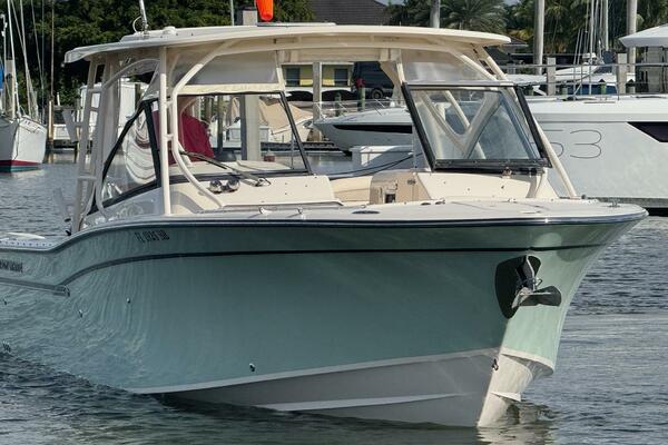 30ft Grady White Yacht For Sale