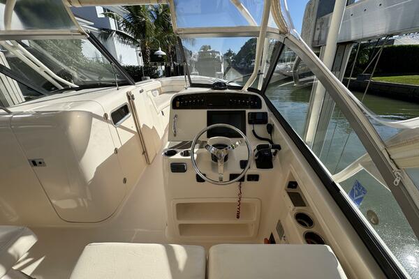 30ft Grady White Yacht For Sale