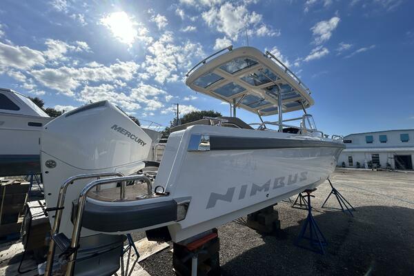 30ft Nimbus Yacht For Sale