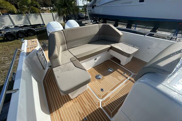 30ft Nimbus Yacht For Sale