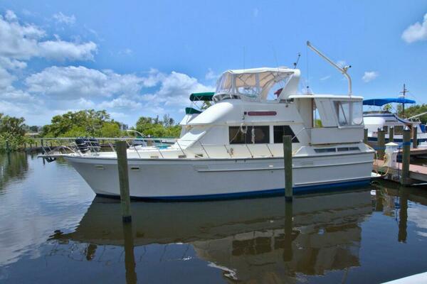 2 Wild Flings 42ft Jefferson Yacht For Sale