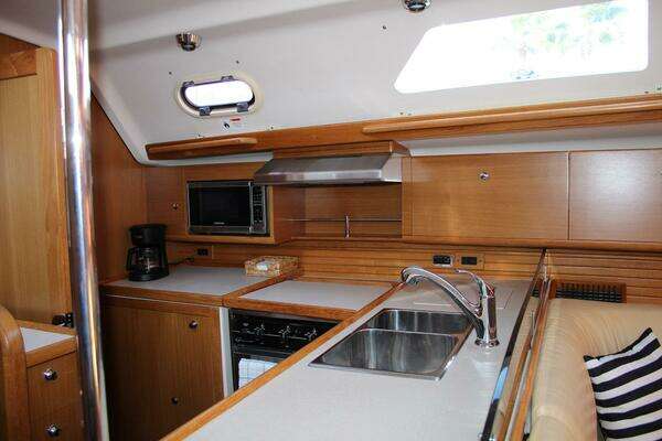 Catalina 445 Yacht For Sale
