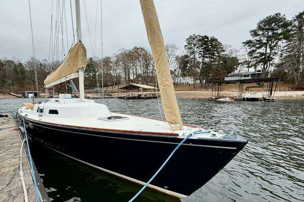 Photo of the 2008 e Sailing Yachts e33 "Imagine"