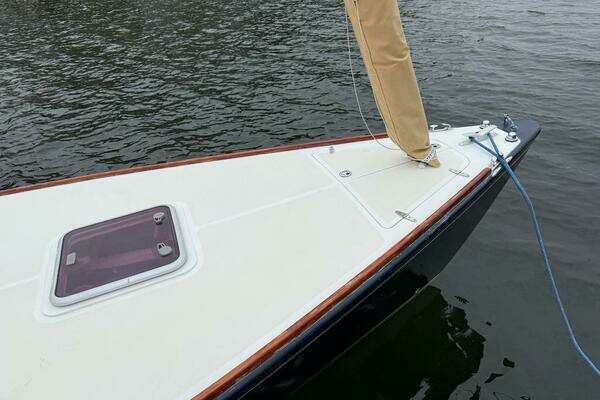 Photo of the 2008 e Sailing Yachts e33 "Imagine"