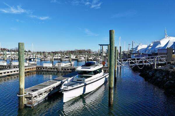 37-ft-Axopar-2023-37 Cross Cabin-Boatox Norwalk Connecticut United States  yacht for sale