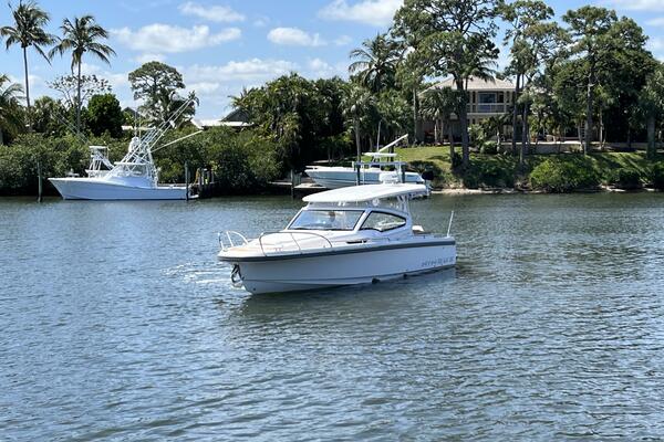 30ft Nimbus Yacht For Sale