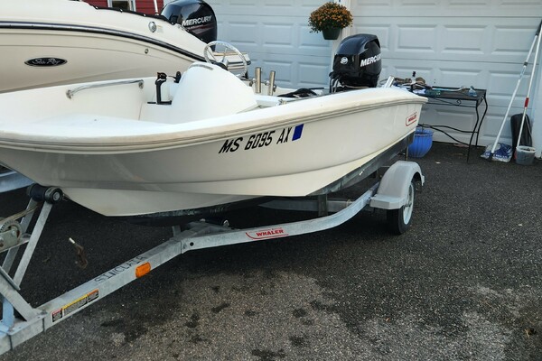 13ft Boston Whaler Yacht For Sale