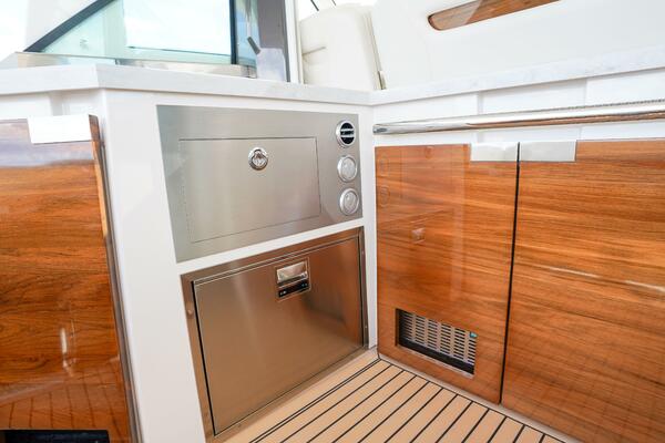 Rais N Cain 48ft Tiara Yachts Yacht For Sale