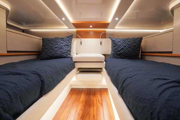 Rais N Cain 48ft Tiara Yachts Yacht For Sale