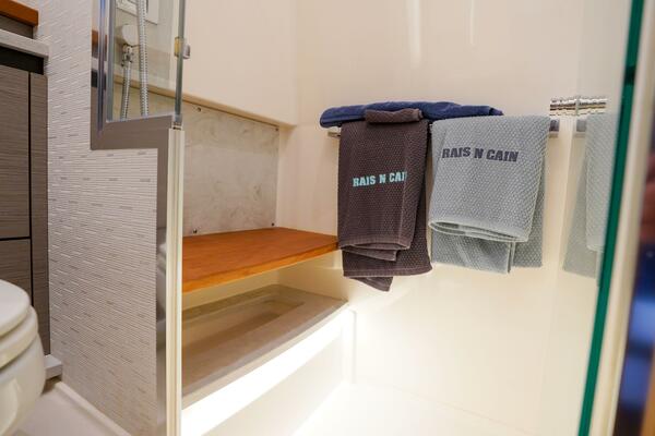 Rais N Cain 48ft Tiara Yachts Yacht For Sale