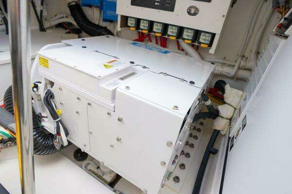 Tiara Yachts 48 LS Yacht For Sale