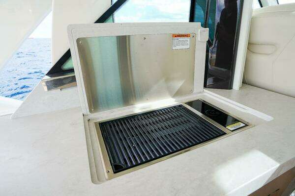 Tiara Yachts 48 LS Yacht For Sale