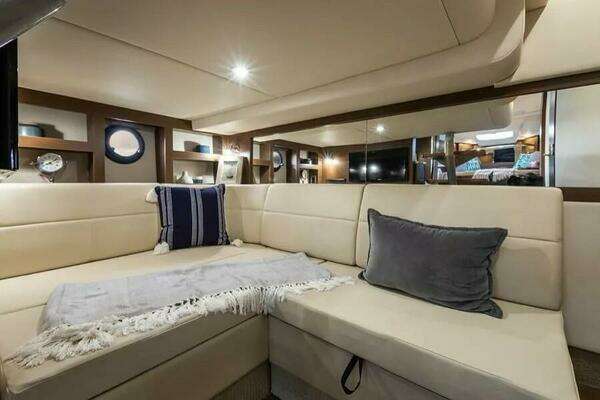 Sea Ray Coupe Yacht For Sale