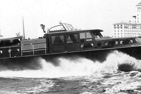 Chris-Craft  Yacht For Sale