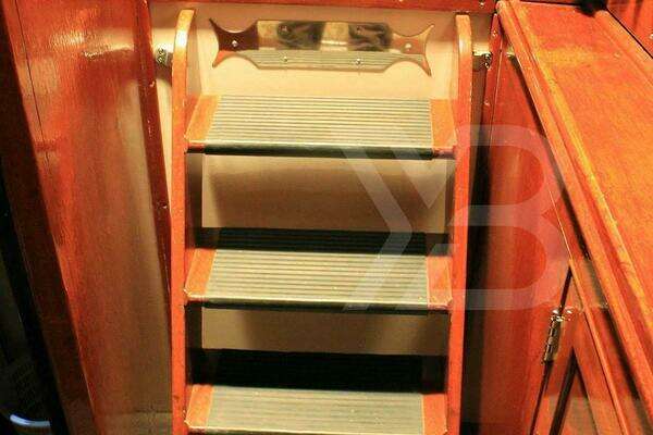 Chris-Craft  Yacht For Sale