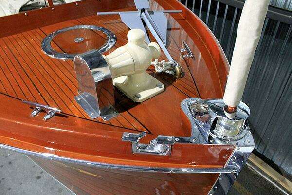 Chris-Craft  Yacht For Sale
