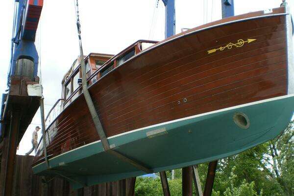 Chris-Craft  Yacht For Sale