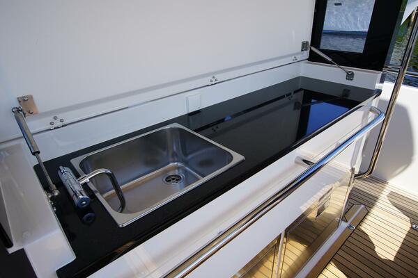 40ft Nimbus Yacht For Sale