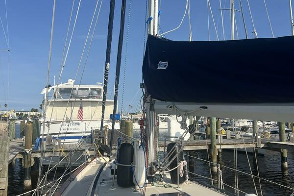 JIJO II 44ft Island Packet Yacht For Sale