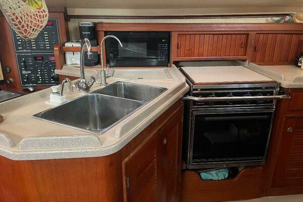 JIJO II 44ft Island Packet Yacht For Sale