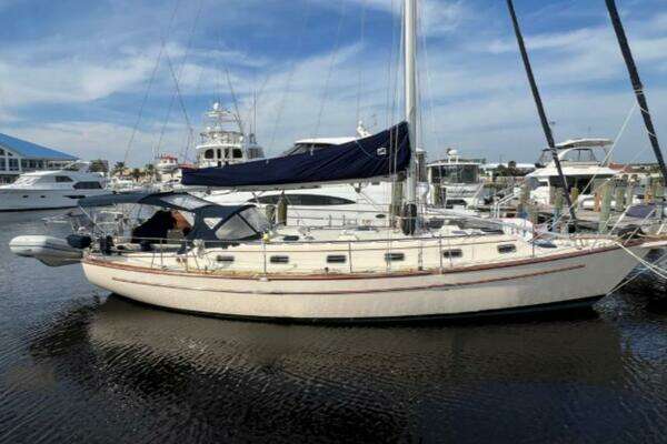 Photo of the 1994 Island Packet Cutter "JIJO II"