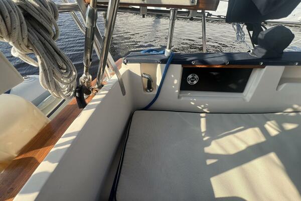 JIJO II 44ft Island Packet Yacht For Sale