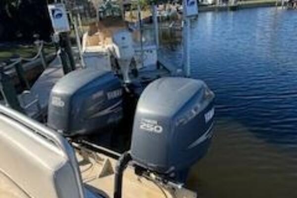 34ft Crusader Boats Yacht For Sale