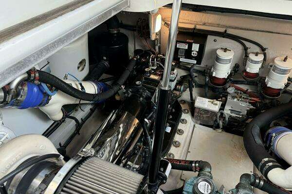 Sea Ray 470 Sundancer Yacht For Sale