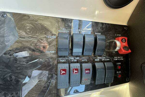 Sea Ray 470 Sundancer Yacht For Sale