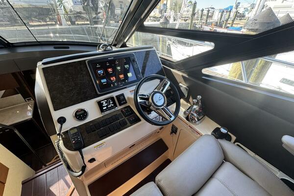 Lopez Cove II 47ft Sea Ray Yacht For Sale