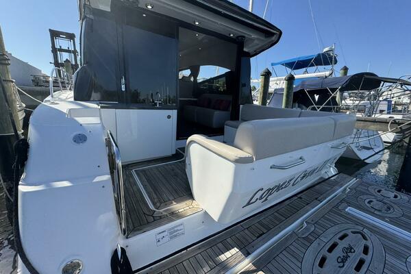 Lopez Cove II 47ft Sea Ray Yacht For Sale