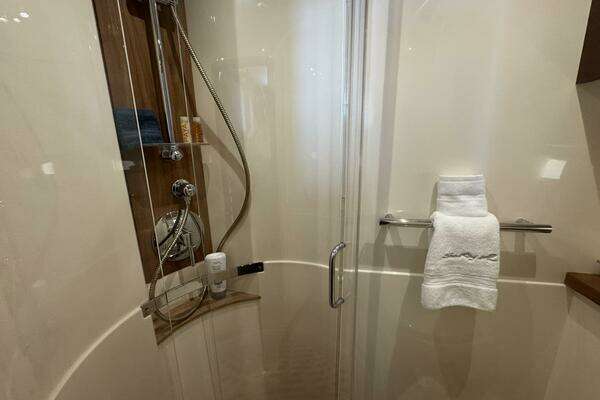 Sea Ray 470 Sundancer Yacht For Sale