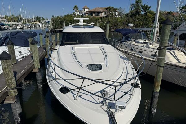 Lopez Cove II 47ft Sea Ray Yacht For Sale