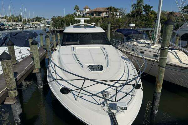 Sea Ray 470 Sundancer Yacht For Sale