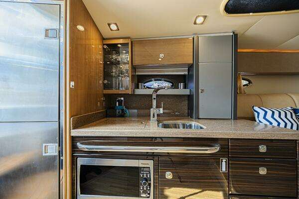 Formula 400 Super Sport Yacht For Sale