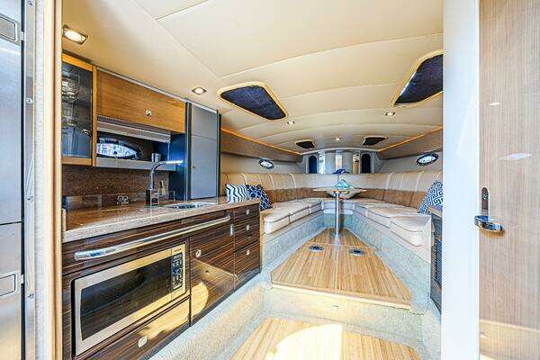 Formula 400 Super Sport Yacht For Sale