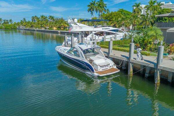 Formula 400 Super Sport Yacht For Sale