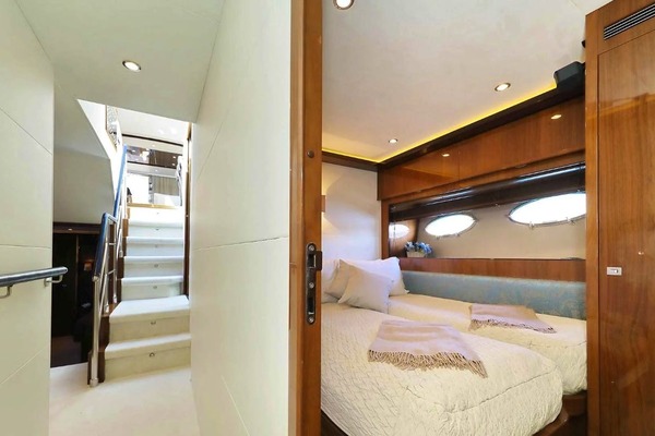 AGAVE 84ft Princess Yachts Yacht For Sale