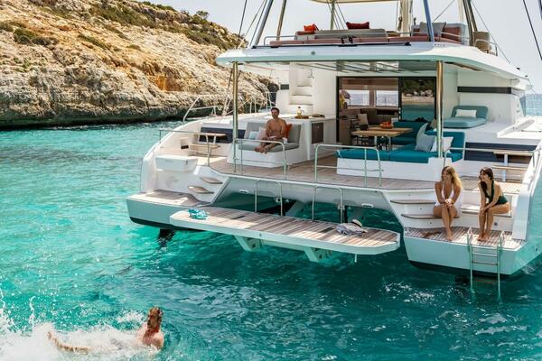 55ft Lagoon Yacht For Sale