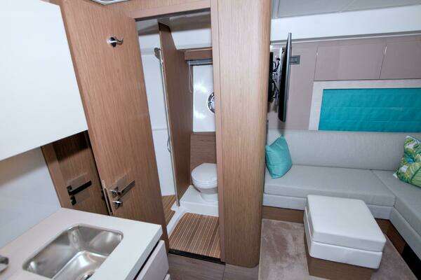 2019 Beneteau 50